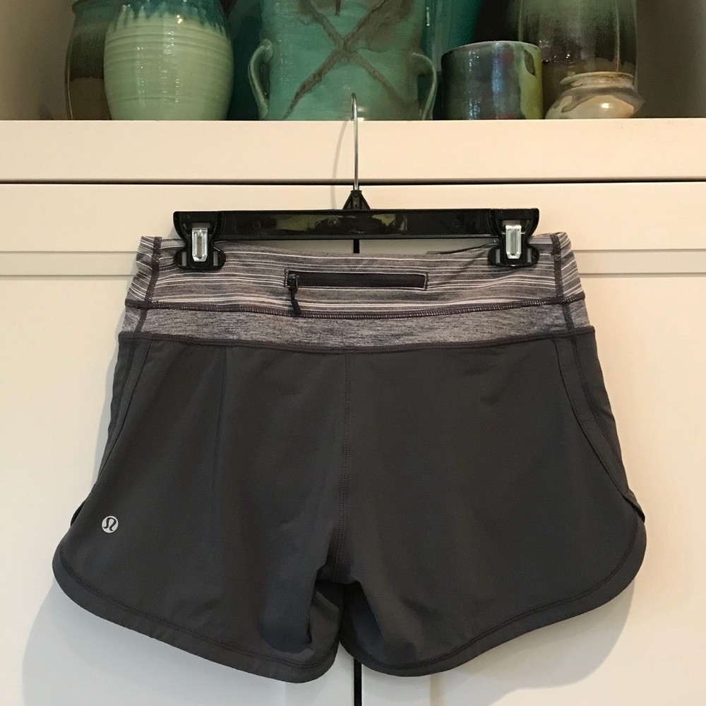 Lululemon Coal Gray Groovy Run Shorts, size 4